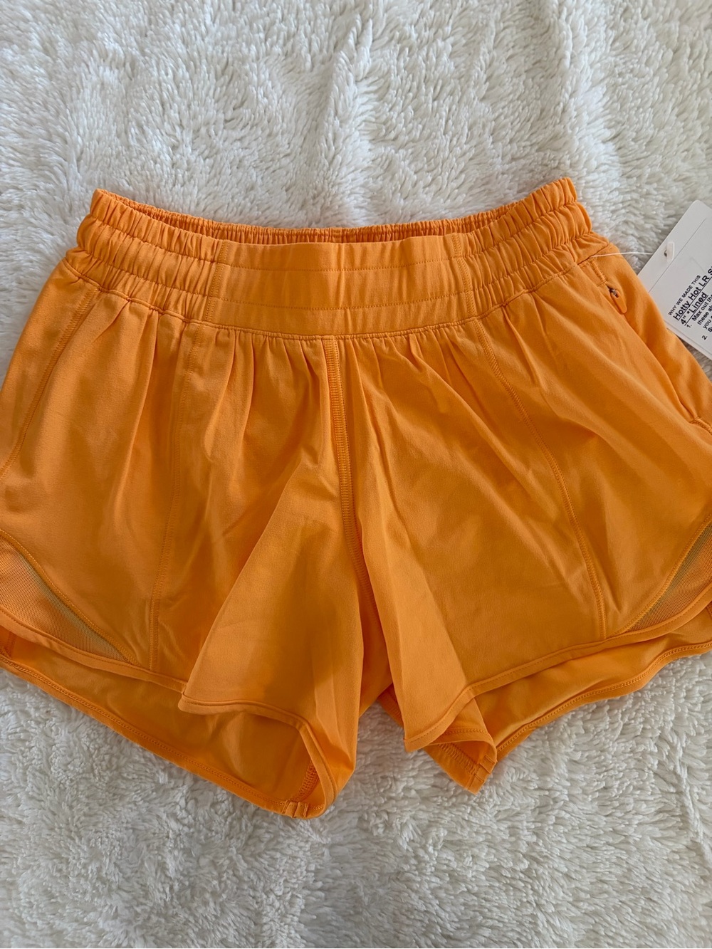 Lululemon mango dream hotty hot shorts NWT